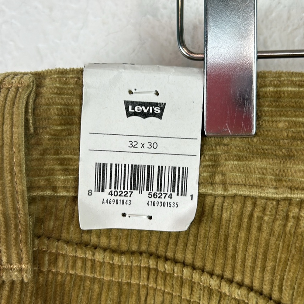 NWT Levi’s tan cord straight pants 32 x 30 - Picture 3 of 8